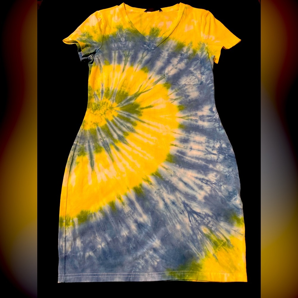 TIE DYED V-Neck T-Shirt dress SMALL